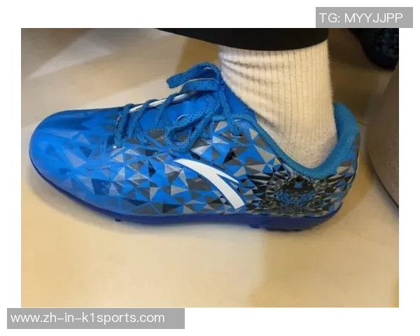 安踏足球鞋曾为多位球星代言，探索他们如何助力赛场表现