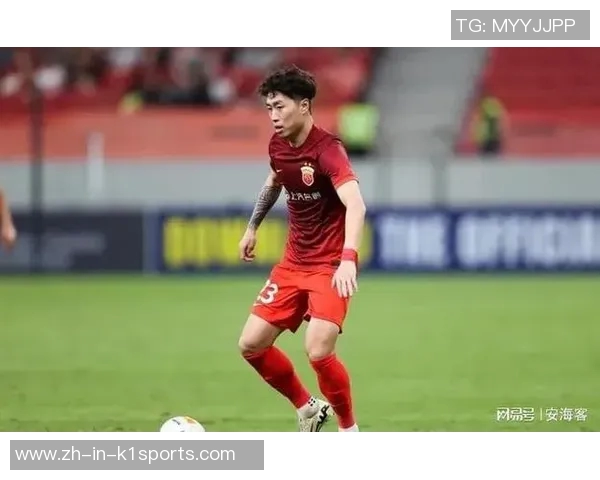 中国足球传奇傅欢：十年风雨历程与荣耀背后的奋斗精神